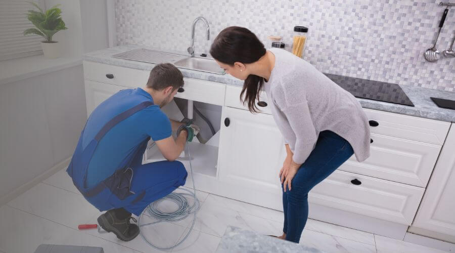 Expert burst pipe repair services in Vickery, OH